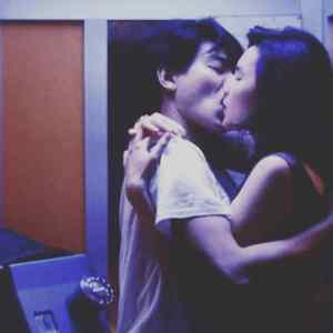 色情亂伦一级A片实拍
